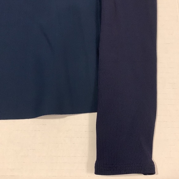 𝅺Lululemon Out of This World Long Sleeve navy color top - Picture 6 of 13